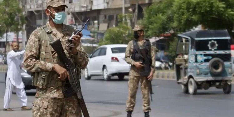 আইএসআইএসের খোরাসান শাখার তিন সদস্যকে হত্যার দাবি পাকিস্তানের