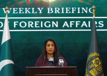 আফগানিস্তানে ফেলে যাওয়া মার্কিন অস্ত্র নিয়ে উদ্বেগ প্রকাশ করল পাকিস্তান