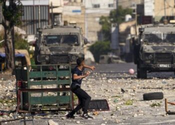 ইসরায়েলি সেনার পালটা গুলিতে দুই ফিলিস্তিনি জঙ্গি নিহত