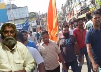 দেবী দূর্গাকে নিয়ে কুরুচিপূর্ণ মন্তব্য পুরুলিয়ার কুড়মি নেতা অজিত মাহাতোর, গ্রেফতারের দাবিতে সরব হিন্দু সংগঠন