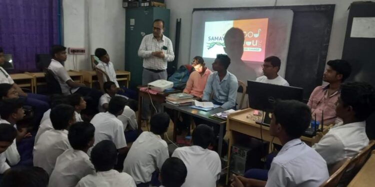 ছাত্রছাত্রীদের জন্য খাদ্য সংক্রান্ত সচেতনতামূলক সেমিনার হল বর্ধমানের বিদ্যালয়ে