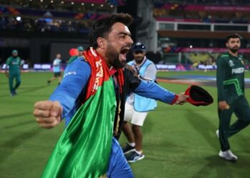 আফগানিস্তানের কাছে লজ্জাজনক পরাজয় পাকিস্তানের,সেমি ফাইনালে অনিশ্চিত বাবর আজমের দল