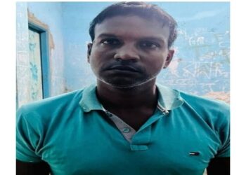 মুসলিম গৃহবধূর সাথে প্রেম, ধর্ষণের অভিযোগে গ্রেফতার বাংলাদেশের হিন্দু আইনজীবী