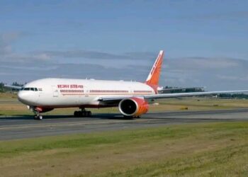 বিমানের ক্রু’দের পারফিউম, মাউথওয়াশ,টুথ জেল, অ্যালকোহল যুক্ত পণ্য ব্যবহারে নিষেধাজ্ঞা