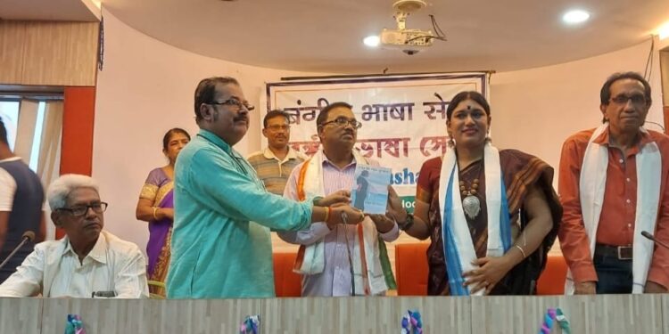 হুগলির পত্রিকা গোষ্ঠীর তিনটি কাব্যগ্রন্থ প্রকাশিত হল গান্ধীজয়ন্তীর দিন