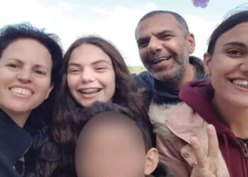 ইজরায়েলি সাংবাদিক ও তার গোটা পরিবারকে অপহরণ করে খুন করেছে সন্ত্রাসী গোষ্ঠী হামাস