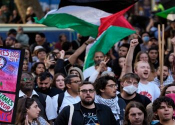 বিশ্বব্যাপী “ক্রোধ দিবস” পালনের ডাক দিয়েছে হামাস সন্ত্রাসী গোষ্ঠী, নাগরিকদের সতর্ক করল ইসরায়েল