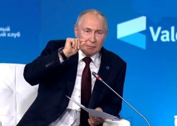 ইসরায়েল-ফিলিস্তিন হিংসার জন্য মার্কিন নীতিকে দায়ি করলেন পুতিন