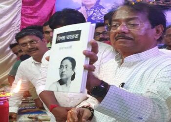 রেশন দুর্নীতি মামলায় রাজ্যের মন্ত্রী জ্যোতিপ্রিয় মল্লিকের বাড়িতে ইডির হানা