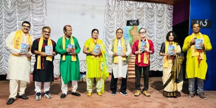 দুর্গাপুরে প্রকাশিত হল প্রবীণ সাহিত্যিকের রচিত কিশোর গোয়েন্দা কাহিনী