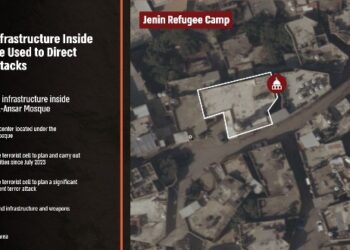 আল-আনসার মসজিদের নীচে সন্ত্রাসী গোষ্ঠী হামাসের ঠিকানায় বিমান হামলা চালিয়েছে ইসরায়েল