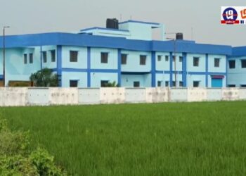 স্বাধীনতা সংগ্রামীর ছোট ছেলে জ্যোতিপ্রিয় গরিরের রেশনের খদ্যসামগ্রী নিয়ে দুর্নীতি করেছে মানতে পারছেন না মন্তেশ্বরের বাসিন্দারা