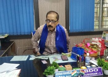 বদলি হলেন আউশগ্রাম-১ ব্লকের সমষ্টি উন্নয়ন আধিকারিক