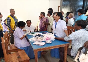 ভাতারের প্রাক্তন বিধায়কের জন্মদিবসে বিনামূল্যে চক্ষু পরীক্ষা শিবির