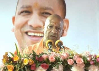 ‘সন্ত্রাসবাদ সভ্য সমাজের কলঙ্ক, তালিবানি মানসিকতার একমাত্র ওষুধ বজরংবলির গদা’ : যোগী আদিত্যনাথ