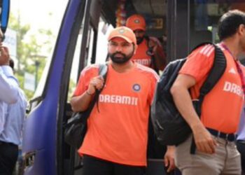 রোহিত শর্মাকে ছেড়ে দেওয়ার পরিকল্পনা করেছে মুম্বাই ইন্ডিয়ান্স