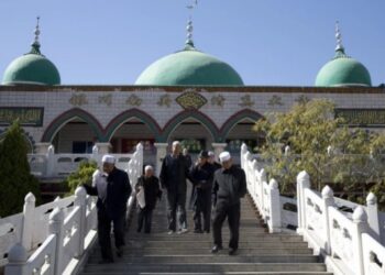উত্তর চীনের শতাধিক মসজিদ বন্ধ করে দেওয়া হয়েছে : হিউম্যান রাইটস ওয়াচ