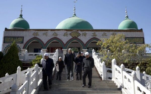 উত্তর চীনের শতাধিক মসজিদ বন্ধ করে দেওয়া হয়েছে : হিউম্যান রাইটস ওয়াচ