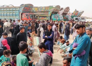 পাকিস্তান থেকে বিতাড়িত আফগানিদের আশ্রয় দেবে কানাডা