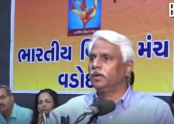 ভারতে কোনো মুসলমানকে গৃহমন্ত্রী করা হয় না কারন বেইমানির ভয় : পুষ্পেন্দ্র কুলশ্রেষ্ঠ