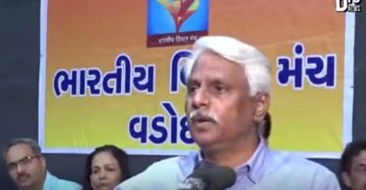 ভারতে কোনো মুসলমানকে গৃহমন্ত্রী করা হয় না কারন বেইমানির ভয় : পুষ্পেন্দ্র কুলশ্রেষ্ঠ