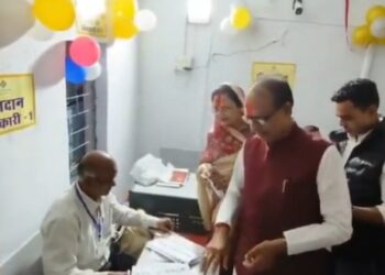 মধ্যপ্রদেশ ও ছত্তিশগড়ের বিধানসভা নির্বাচনের ভোটগ্রহণ শুরু