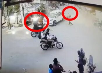 লস্কর ই তৈয়বার সন্ত্রাসী মুহম্মদ মুজামিল ও নাঈমুর রহমানকে খতম করল অজ্ঞাত বন্দুকধারী