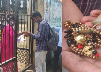 কর্ণাটকে চাকরির পরীক্ষায় বোরখায় সম্মতি, হিন্দু পরীক্ষার্থীদের খুলে ফেলা হল মঙ্গলসূত্র,কানের দূল ও পায়ের মল