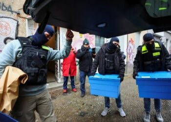 হামাস সদস্য এবং অনুসারীদের ঠিকানায় ব্যাপক তল্লাশি অভিযান চালালো জার্মান পুলিশ