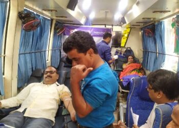 রক্তদান শিবিরের আয়োজন করল গুসকরা শহর তৃণমূল যুব কংগ্রেস