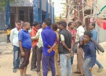 জাতীয় সড়কে ভয়াবহ পথ দুর্ঘটনার বলি ৪