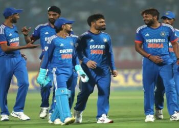 অস্ট্রেলিয়ার বিরুদ্ধে প্রথম টি টোয়েন্টি ম্যাচে ২ উইকেটে জিতল ভারত, গড়েছে বেশ কিছু রেকর্ড