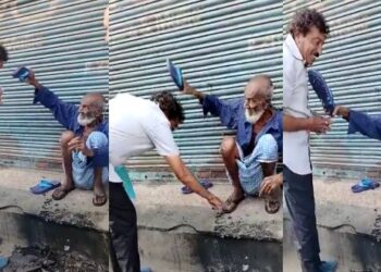 ভোটে জিততে ফকিরের চপ্পলপেটা খেলেন মধ্যপ্রদেশের কংগ্রেস প্রার্থী