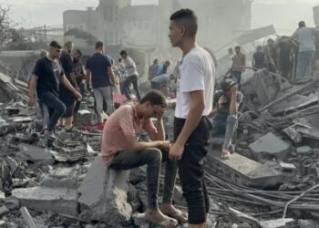 গাজার জাবালিয়া শরণার্থী শিবিরে ইসরায়েলি বিমান হামলায় শতাধিক হাতাহত