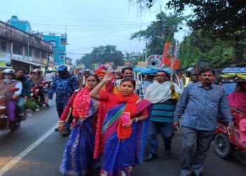 তিন রাজ্যে দলের অভাবনীয় সাফল্য উদযাপন করল ভাতারের বিজেপি