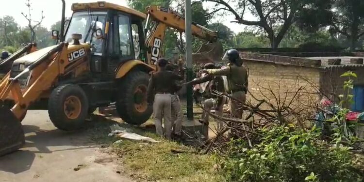 চিত্তরঞ্জনে রেলের বেআইনি উচ্ছেদে পক্ষপাতিত্বের অভিযোগ তৃণমূলের