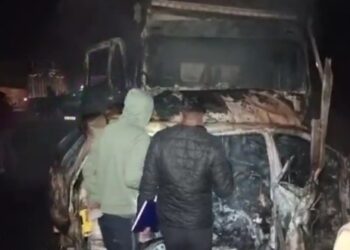 ইউপির বেরেলি-নৈনিতাল জাতীয় সড়কে ডাম্পার-গাড়ির মুখোমুখি সংঘর্ষ, জীবন্ত দগ্ধ ৮