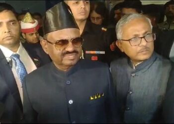 বর্ধমান রেলস্টেশনে দুর্ঘটনায় আহতদের খবর নিতে হাসপাতালে এলেন রাজ্যপাল