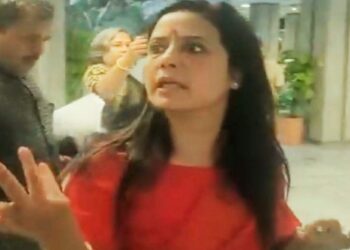 তৃণমূল সাংসদ মহুয়া মৈত্রের সাংসদ পদ বাতিল