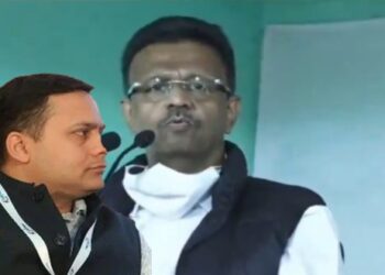 ‘পশ্চিমবঙ্গের অর্ধেক মানুষ উর্দুতে কথা বলুক এটা কি সমর্থন করেন মমতা ব্যানার্জি ?’ প্রশ্ন তুললেন কেন্দ্রীয় বিজেপি নেতা অমিত মালব্য