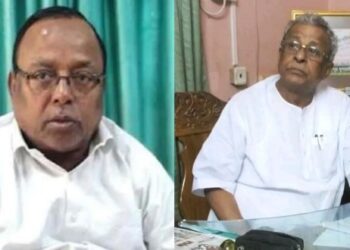 শুভেন্দুর বাবা শিশির অধিকারীকে প্রণাম করে পদ খোয়ালেন কাঁথি পুরসভার চেয়ারম্যান