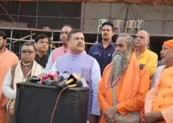 ‘লক্ষ কন্ঠে গীতা পাঠ’ অনুষ্ঠানে রাজ্য সরকারের থেকে এক লিটার জলও পাব না : শুভেন্দু