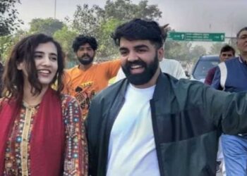 কলকাতার প্রেমিককে বিয়ে করতে ভারতে এলেন পাকিস্তানের তরুনী