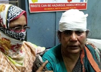 পারিবারিক অশান্তির জেরে বৃদ্ধা স্ত্রীকে বেদম মারধরের অভিযোগ উঠল বৃদ্ধ স্বামীর বিরুদ্ধে