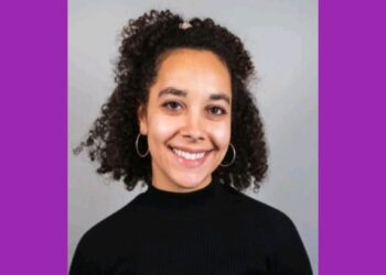 গাড়ির ভিতরে ছাত্রের সঙ্গে সঙ্গম, হাতেনাতে ধরল পড়ুয়ার মা