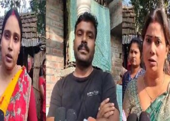 এক ফুল দো মালির উল্টো গল্প, স্ত্রীর মর্যাদার দাবিতে একই স্বামীর বাড়িতে ধরনায় দুই স্ত্রী