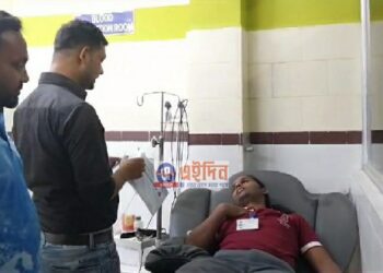 স্বেচ্ছায় রক্তদান করে নিজের জন্মদিন সেলিব্রেট করলেন বর্ধমান বিশ্ববিদ্যালয়ের দৃষ্টিহীন ছাত্র সুমন