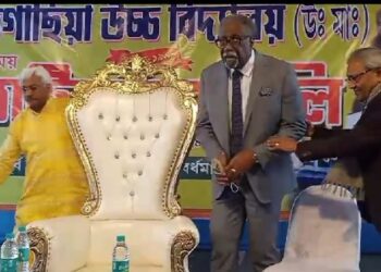 জ্ঞান ও শিক্ষা না থাকলে খেলাধুলার জগৎতেও সফলতা পাওয়া সম্ভব নয় : ক্লাইভ লয়েড