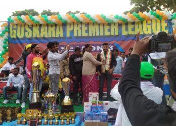 প্রিমিয়ার লিগ ক্রিকেট সিজন-৩ চ্যাম্পিয়ন গুসকরা এডি