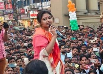 বর্ধমানের ‘কার্জনগেট’ প্রতিষ্ঠার ইতিহাস বদলে দিলেন তৃণমূল যুব কংগ্রেসের রাজ্য সভানেত্রী সায়নী ঘোষ